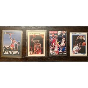 Michael‎ Jordan Bulls Vintage Basketball Cards Lot of 4